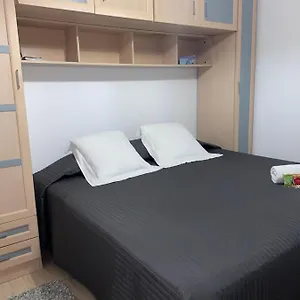 https://amplia-habitacin-en-los-llanos-de-aridane.in-canary-islands.com